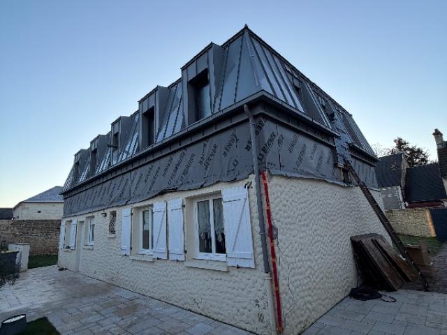 Renovation d'une toiture en zinc quartz vers Breteville l'orgueuilleuse