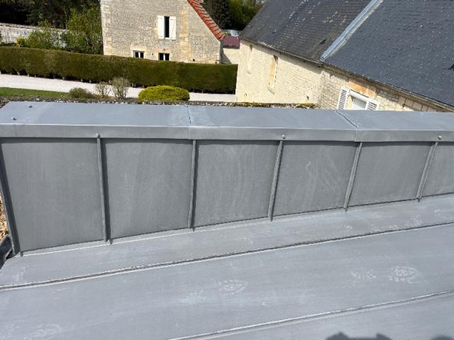 Extension d une toiture terrasse en zinc quartz à proximité de Bayeux 